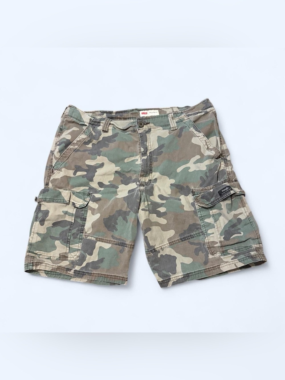 Grunge Wrangler Camo Cargo Shorts!